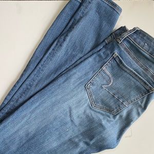 AMERICAN EAGLE JEAN